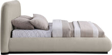 Load image into Gallery viewer, Vaughn - Chenille Bed With Black Base
