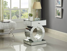 Load image into Gallery viewer, Jocelyn - End Table - Pearl Silver
