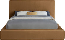 Load image into Gallery viewer, Dorian - Velvet Upholstered Bed
