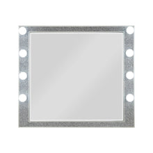 Load image into Gallery viewer, Sliverfluff - Mirror With Light - Mirrored / Champagne
