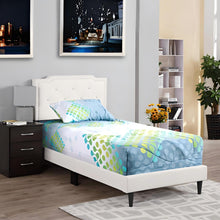 Load image into Gallery viewer, Button Tufted Bed Charming For Cozy Spaces
