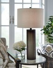 Load image into Gallery viewer, Dingerly - Glass Table Lamp - Brown
