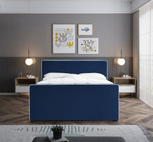 Load image into Gallery viewer, Dillard - Bed

