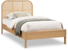 Load image into Gallery viewer, Siena - Bed
