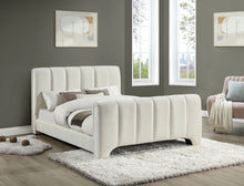 Load image into Gallery viewer, Camila - Bed
