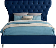 Load image into Gallery viewer, Kira - Bed
