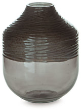 Load image into Gallery viewer, Harpwick - Vase
