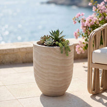 Load image into Gallery viewer, Florique - Indoor / Outdoor Concrete Planter
