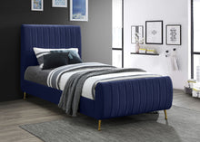 Load image into Gallery viewer, Zara - Bed
