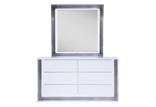 Load image into Gallery viewer, Ylime - Mirror With LED - Smooth White
