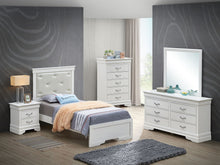 Load image into Gallery viewer, Lorana - Bed
