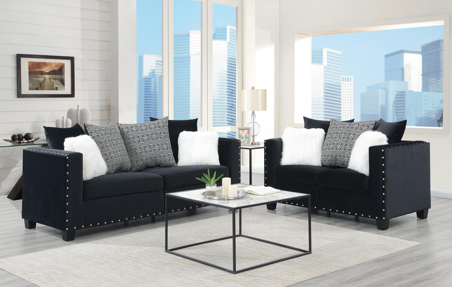 U516 - Loveseat - Black