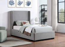 Load image into Gallery viewer, Flynn - Bed
