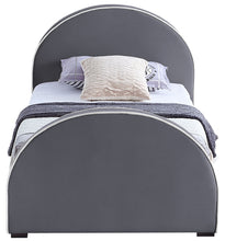 Load image into Gallery viewer, Brody - Bed

