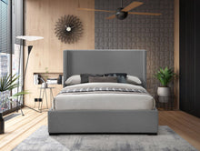Load image into Gallery viewer, Oxford - Bed
