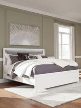 Load image into Gallery viewer, Maeling - Upholstered Panel Bed
