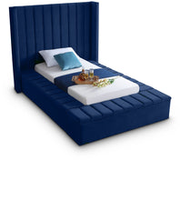 Load image into Gallery viewer, Kiki - Bed
