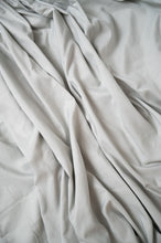 Load image into Gallery viewer, Bamboo Hypoallergenic Sheet Set
