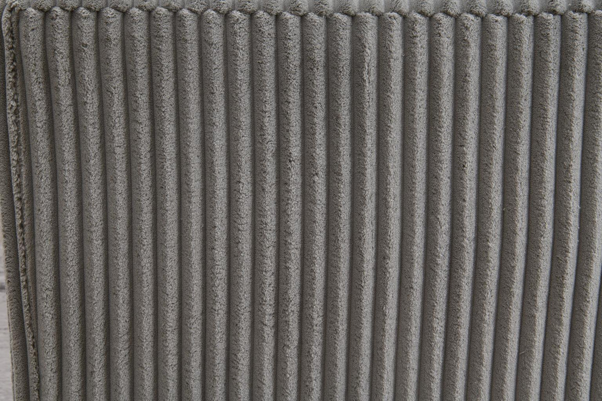 U243 - Wedge - Gray
