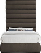 Load image into Gallery viewer, Adam - Boucle Fabric Bed With 89" Headboard
