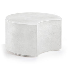 Load image into Gallery viewer, Imperia - Concrete Indoor/Outdoor Table
