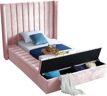 Load image into Gallery viewer, Kiki - Bed
