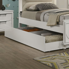 Load image into Gallery viewer, Lareina Trundle - Ego Home Furniture
