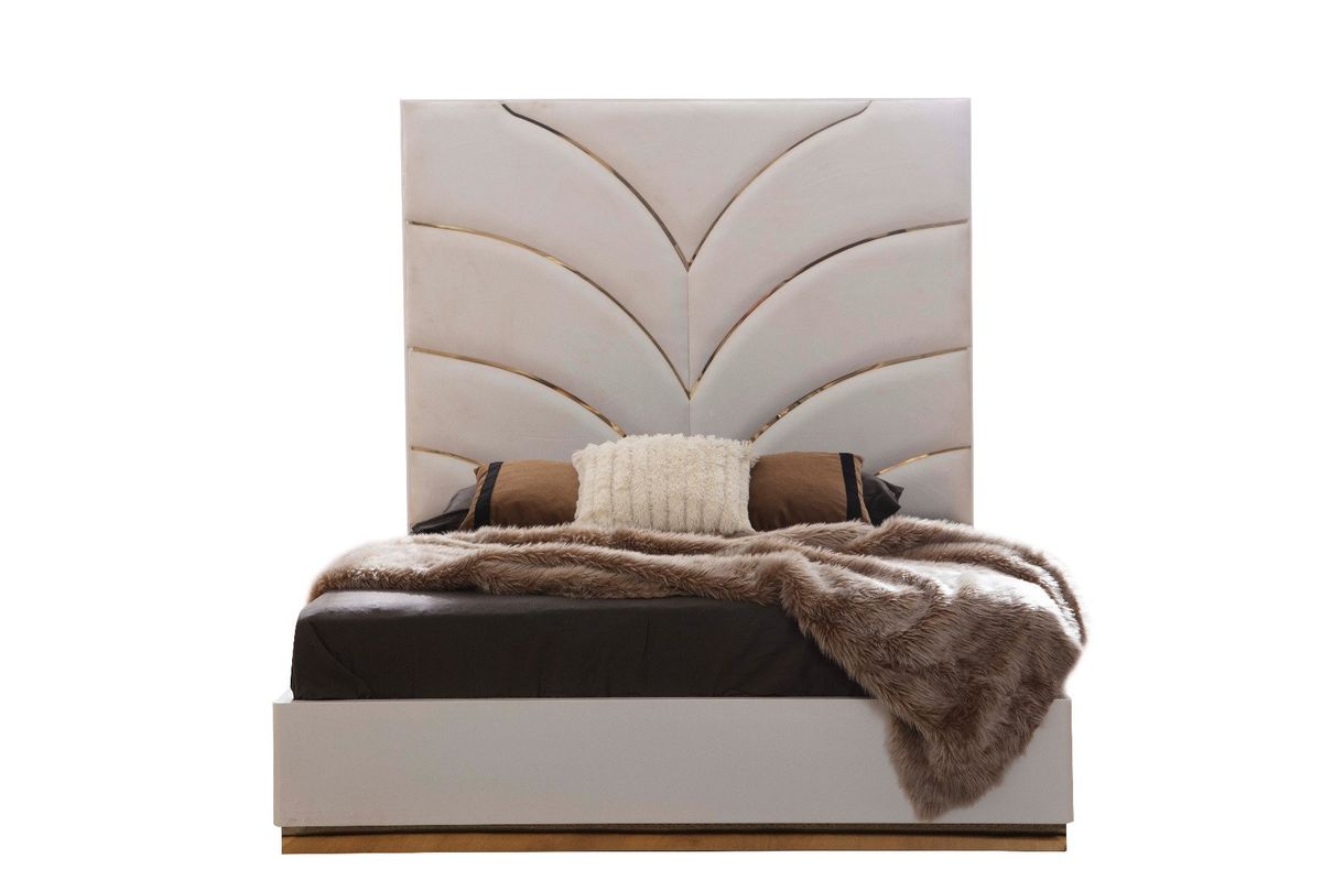 Galaxy Home Laura Gold Queen Bed in White