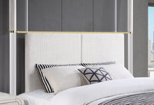Load image into Gallery viewer, MALMO OAK KING BED GROUP
